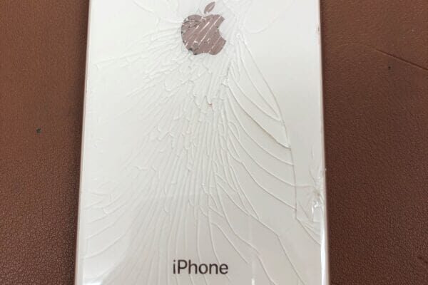 iphone バックガラス交換修理